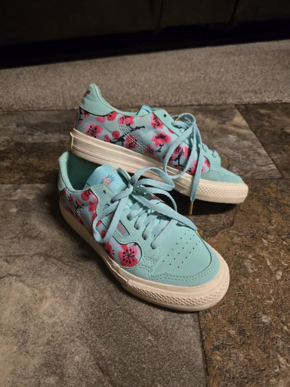 Adidas Arizona Iced Tea Canvas Sneakers Youth Size 4.5/Women 6 EUC Green